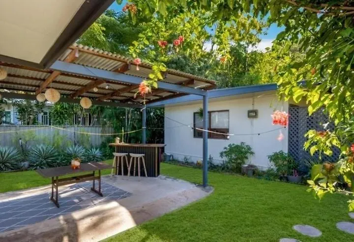 Large Family Home In Paradise! Arcadia Holiday home