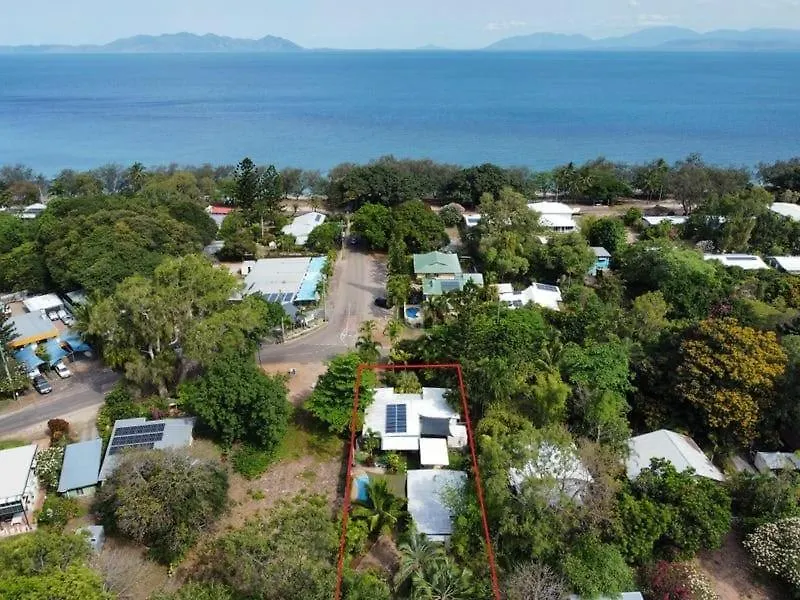 Large Family Home In Paradise! Arcadia